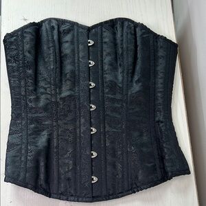 Delilah’s Elegant Black Corset Size 24